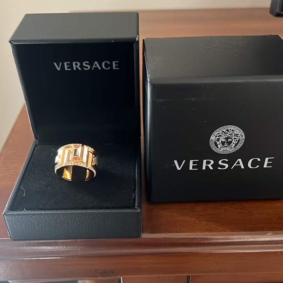Versace Crystal Greca Ring - Picture 3 of 5
